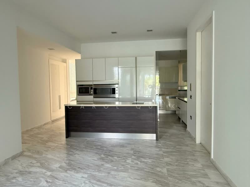 Marina Collection, 13 Cove Drive, Harbourfront / Telok Blangah, 4 Bedrooms, 2,185 sqft, Condominium For Sale, by Carol Quek, 500229993 - Kitchen - PropertyGuru.com.sg