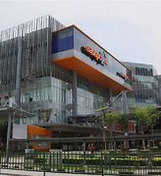 Modena, 35 Simei Street 4, Room Rental, 168 sqft, Condominium For Rent, by Adrian Goh, 500229995 - Shopping Mall - PropertyGuru.com.sg