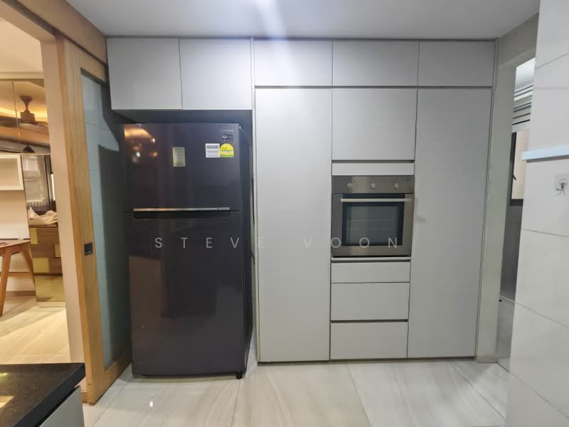 The Vales, 77 Anchorvale Crescent, 4 Bedrooms, 1,410 sqft, Condominium For Rent, by Steve Voon, 500229997 - Kitchen - PropertyGuru.com.sg