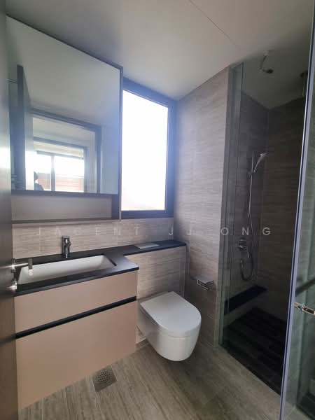 The Commodore, 61 Canberra Drive, 3 Bedrooms, 1,152 sqft, Condominium For Sale, by Jacent Jj Ong, 500229999 - Bathroom - PropertyGuru.com.sg