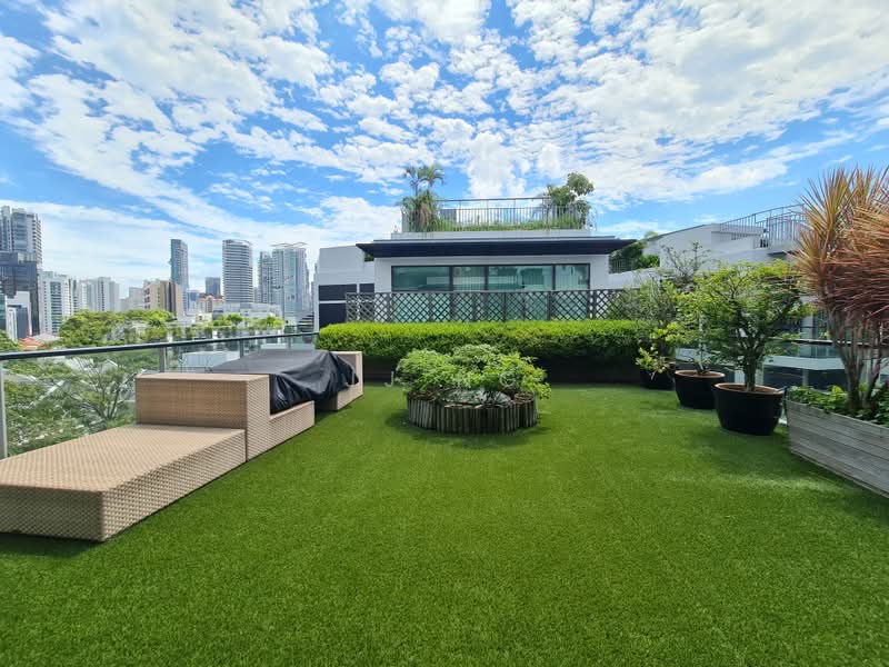 Belle Vue Residences, 27 Oxley Walk, 4 Bedrooms, 4,844 sqft, Condominium For Sale, by JJ Ng, 500230000 - Master room balcony - PropertyGuru.com.sg