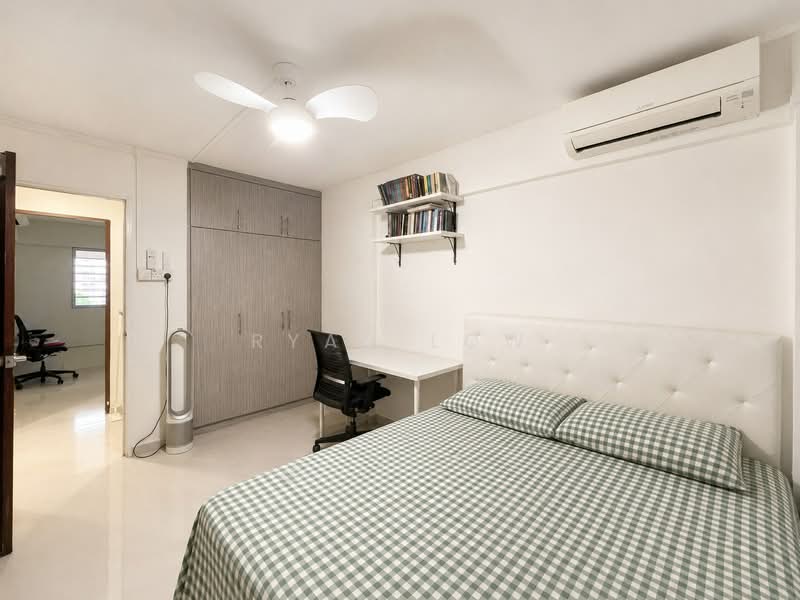 520 Bedok North Avenue 1, 520 Bedok North Avenue 1, 2 Bedrooms, 721 sqft, HDB Flat For Sale, by Ryan Low, 500230004 - Bedroom - PropertyGuru.com.sg