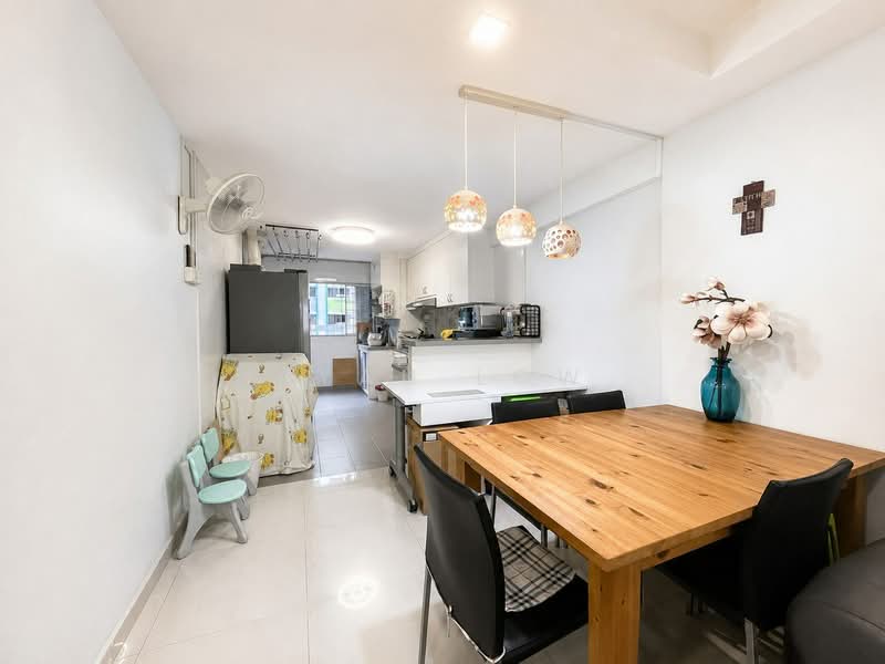 520 Bedok North Avenue 1, 520 Bedok North Avenue 1, 2 Bedrooms, 721 sqft, HDB Flat For Sale, by Ryan Low, 500230004 - Kitchen - PropertyGuru.com.sg