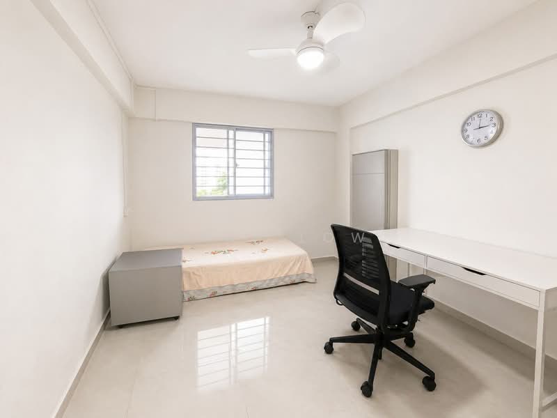 520 Bedok North Avenue 1, 520 Bedok North Avenue 1, 2 Bedrooms, 721 sqft, HDB Flat For Sale, by Ryan Low, 500230004 - Bedroom - PropertyGuru.com.sg