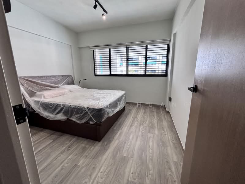 337 Jurong East Avenue 1, 337 Jurong East Avenue 1, 4 Bedrooms, 1,604 sqft, HDB Flat For Sale, by Clement Huang, 500230005 - Bedroom - PropertyGuru.com.sg