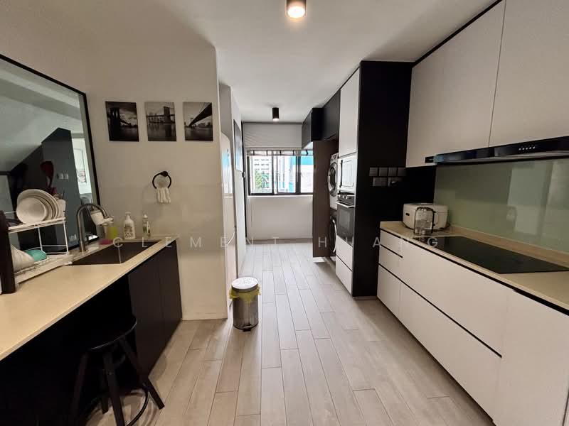 337 Jurong East Avenue 1, 337 Jurong East Avenue 1, 4 Bedrooms, 1,604 sqft, HDB Flat For Sale, by Clement Huang, 500230005 - Kitchen - PropertyGuru.com.sg