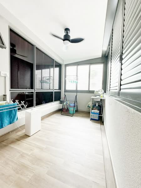 Stratum, 80 Elias Road, 3 Bedrooms, 1,399 sqft, Condominium For Sale, by Patricia Chua, 500230008 - Balcony - PropertyGuru.com.sg
