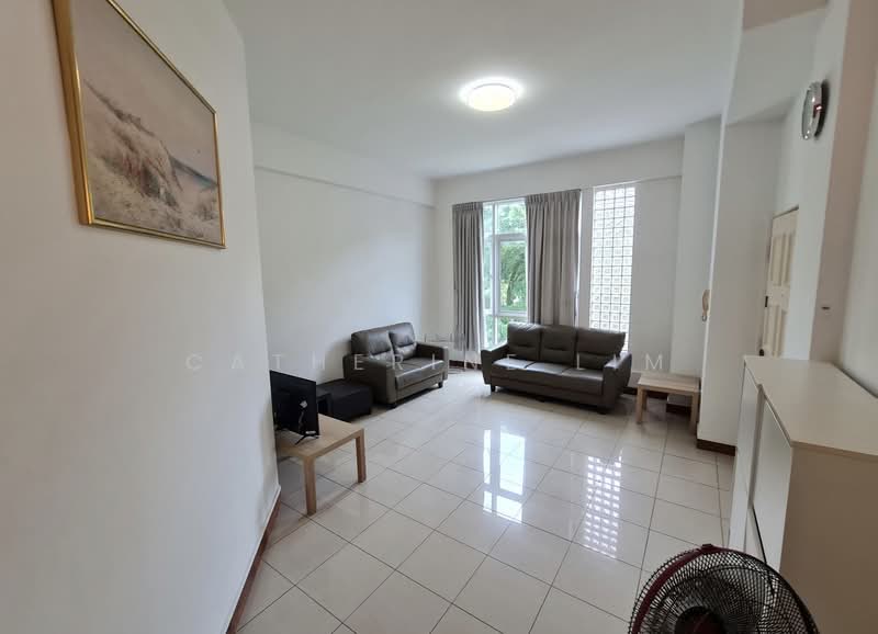 Le Loyang, 43 Jalan Loyang Besar, 2 Bedrooms, 1,066 sqft, Condominium For Sale, by Catherine Lim, 500230013 - Living Room - PropertyGuru.com.sg