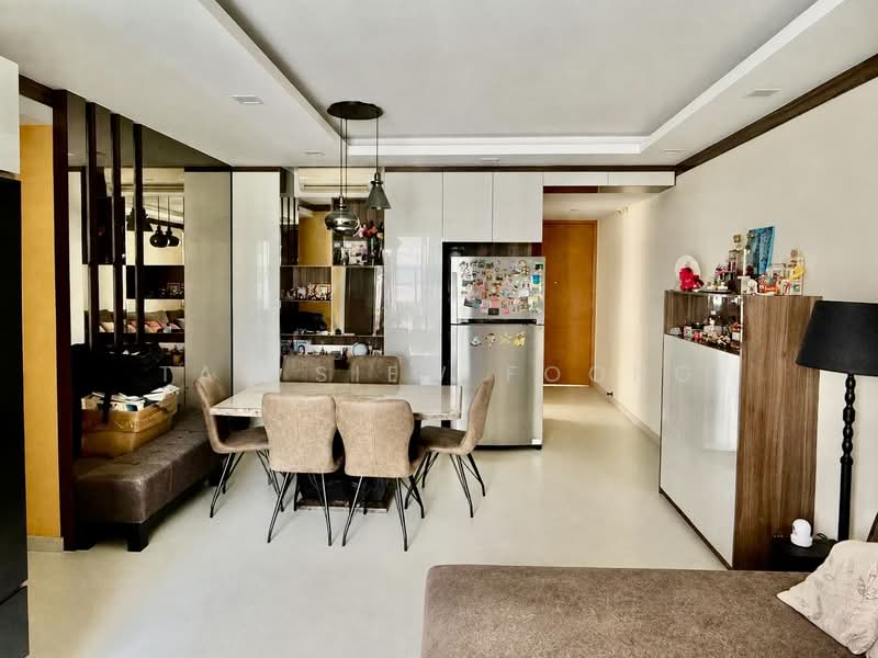 Casa Merah, 52 Tanah Merah Kechil Avenue, 3 Bedrooms, 1,238 sqft, Condominium For Rent, by Tan Siew Foong, 500230020 - Dining Room - PropertyGuru.com.sg
