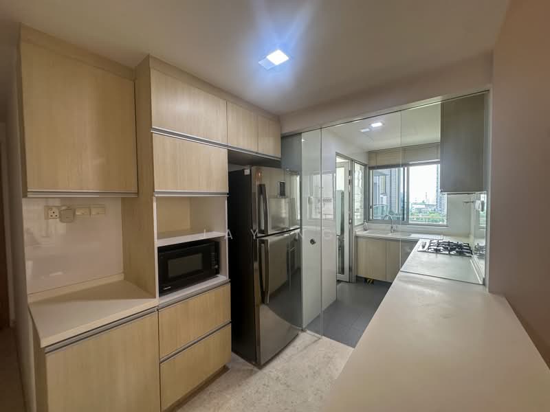 The Parc Condominium, 3 West Coast Walk, 4 Bedrooms, 1,518 sqft, Condominium For Rent, by Jay Ng, 500230026 - Kitchen - PropertyGuru.com.sg