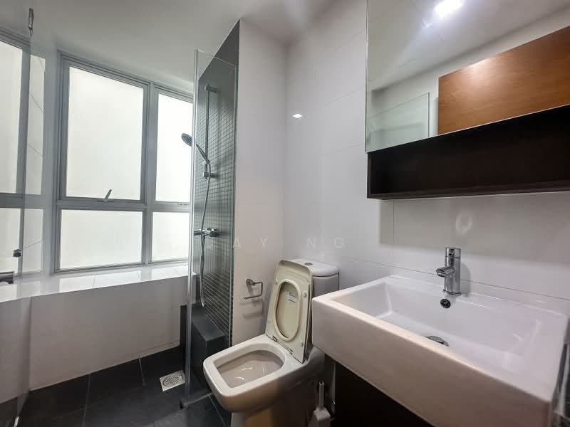 The Parc Condominium, 3 West Coast Walk, 4 Bedrooms, 1,518 sqft, Condominium For Rent, by Jay Ng, 500230026 - Bathroom - PropertyGuru.com.sg