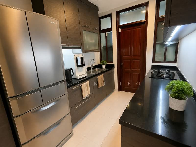 The Riverina, Riverina View, 5 Bedrooms, 3,086 sqft, Terraced House For Sale, by Vincent Teo, 500230035 - Kitchen - PropertyGuru.com.sg