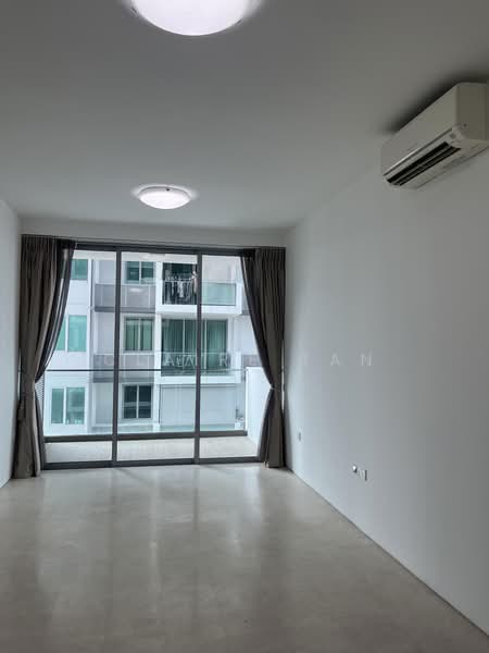 Sennett Residence, 31 Pheng Geck Avenue, 1 Bedroom, 581 sqft, Condominium For Rent, by Claire Tan, 500230038 - Balcony - PropertyGuru.com.sg