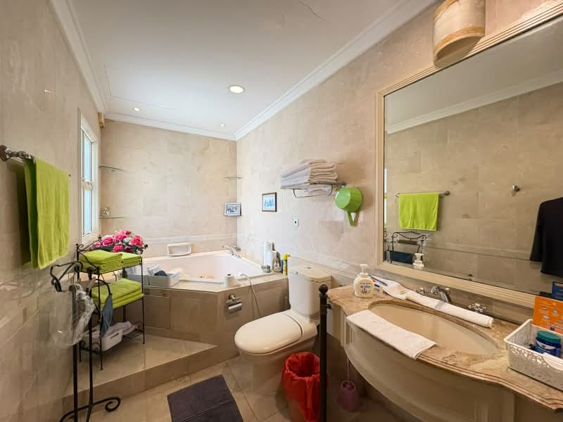 Holland Grove, Holland Grove View, 4 Bedrooms, 3,735 sqft, Semi-Detached House For Sale, by Brenda Yip 银子, 500230041 - Bathroom - PropertyGuru.com.sg