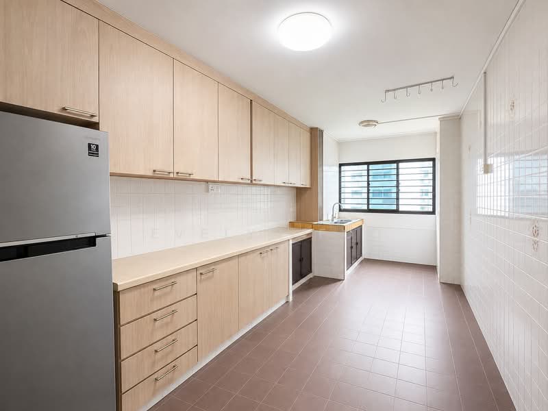 275 Tampines Street 22, 275 Tampines Street 22, 2 Bedrooms, 785 sqft, HDB Flat For Sale, by Evelyn Foo, 500230046 - Kitchen - PropertyGuru.com.sg