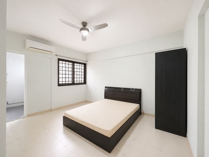 275 Tampines Street 22, 275 Tampines Street 22, 2 Bedrooms, 785 sqft, HDB Flat For Sale, by Evelyn Foo, 500230046 - Bedroom - PropertyGuru.com.sg