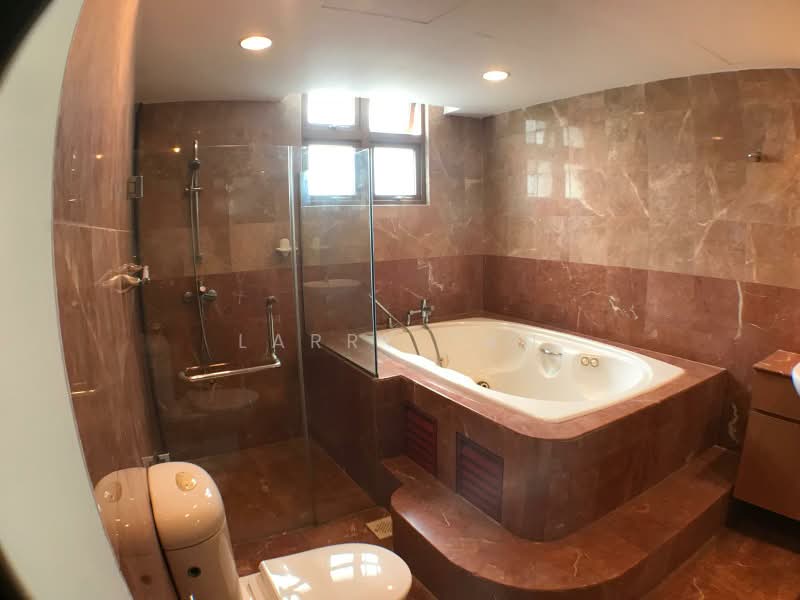 Holland Road Detached House For Rent, Holland Road, 6 Bedrooms, 6,000 sqft, Detached House For Rent, by Larry Tan, 500230050 - Bathroom - PropertyGuru.com.sg
