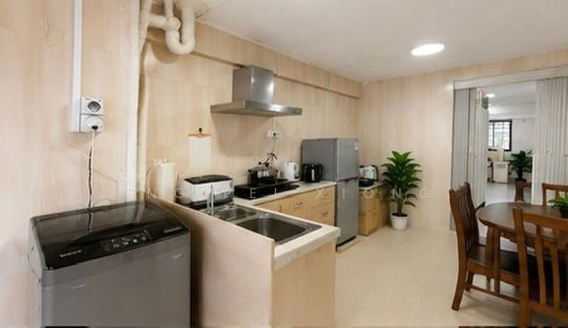 409 Bedok North Avenue 2, 409 Bedok North Avenue 2, 2 Bedrooms, 883 sqft, HDB Flat For Sale, by Ang Pei Xiong, 500230051 - Kitchen - PropertyGuru.com.sg