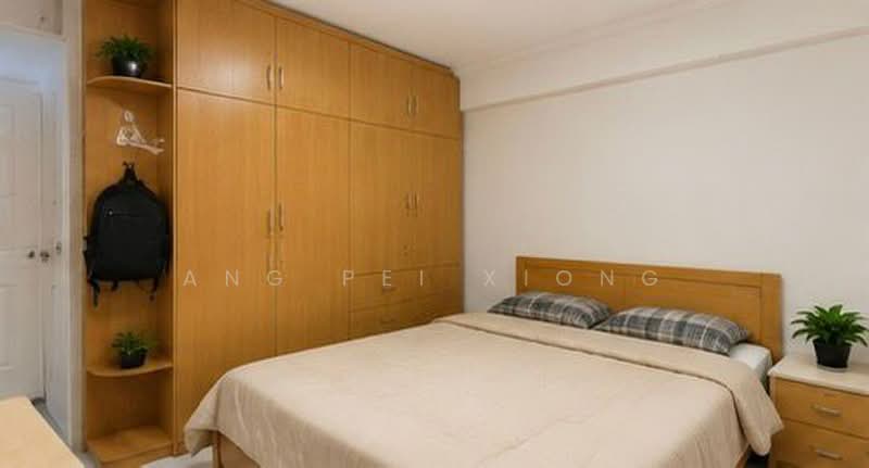 409 Bedok North Avenue 2, 409 Bedok North Avenue 2, 2 Bedrooms, 883 sqft, HDB Flat For Sale, by Ang Pei Xiong, 500230051 - Bedroom - PropertyGuru.com.sg