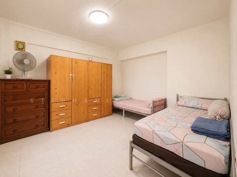 290F Bukit Batok Street 24, 290F Bukit Batok Street 24, 3 Bedrooms, 1,108 sqft, HDB Flat For Sale, by Stephanie Kuet LY, 500230059 - Bedroom - PropertyGuru.com.sg