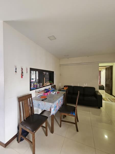 108 Rivervale Walk, 108 Rivervale Walk, 3 Bedrooms, 1,088 sqft, HDB Flat For Rent, by Jinder Lim, 500230075 - Living Room - PropertyGuru.com.sg