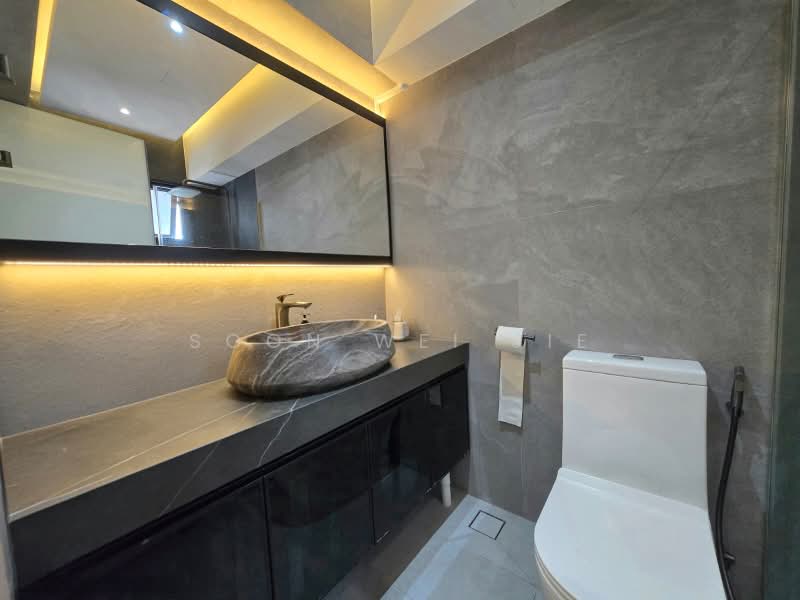 180 Lompang Road, 180 Lompang Road, 3 Bedrooms, 1,410 sqft, HDB Flat For Sale, by Soon Wei Jie, 500230080 - Bathroom - PropertyGuru.com.sg