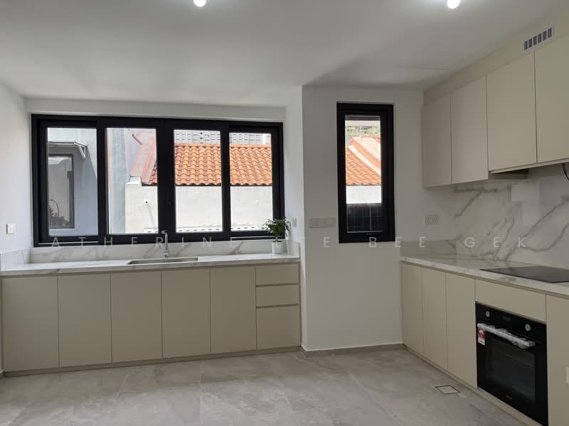 LANDED7772@ Brand New 3 Storey Inter Terrace in city fringe Cambridge, Carlisie, Dorset, Bristol, , 5 Bedrooms, 1,538 sqft, Terraced House For Sale, by Katherine Lee Bee Gek, 500230090 - Kitchen - PropertyGuru.com.sg