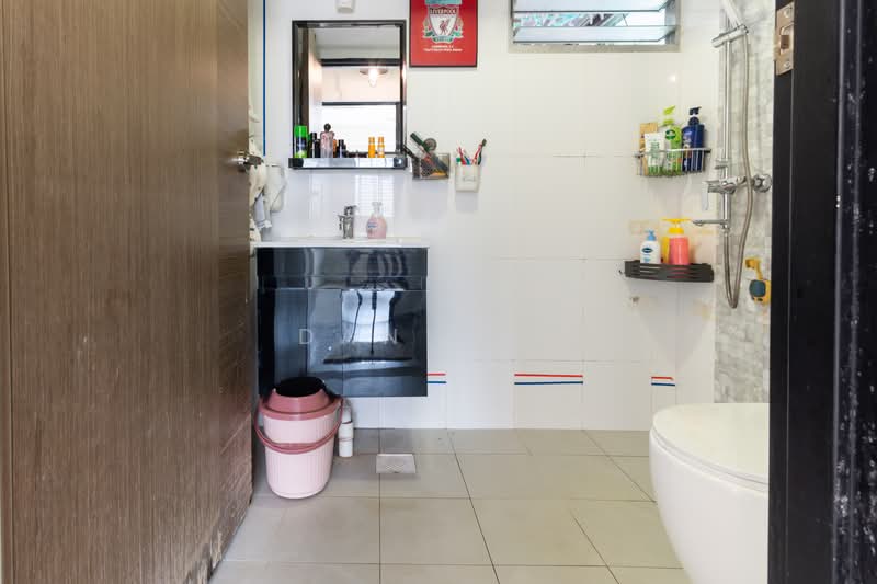 365C Sembawang Crescent, 365C Sembawang Crescent, 3 Bedrooms, 1,001 sqft, HDB Flat For Sale, by Dan Tay, 500230096 - Bathroom - PropertyGuru.com.sg