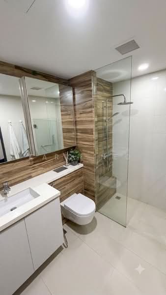 Gem Residences, , 2 Bedrooms, 570 sqft, Condominium For Rent, by Carol Neo, 500230098 - Bathroom - PropertyGuru.com.sg