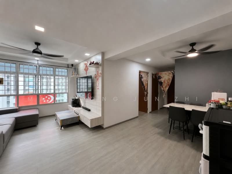 120D Canberra Crescent, 120D Canberra Crescent, 3 Bedrooms, 1,001 sqft, HDB Flat For Sale, by Mario Ong Jun Zhi, 500230116 - Living Room - PropertyGuru.com.sg
