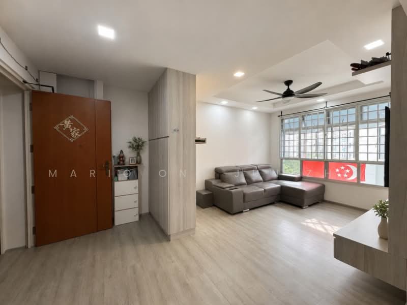 120D Canberra Crescent, 120D Canberra Crescent, 3 Bedrooms, 1,001 sqft, HDB Flat For Sale, by Mario Ong Jun Zhi, 500230116 - Living Room - PropertyGuru.com.sg