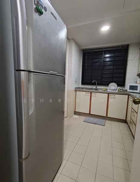 Central Green, 1 Jalan Membina, 1 Bedroom, 250 sqft, Condominium For Rent, by Ssharon Loh, 500230120 - Kitchen - PropertyGuru.com.sg