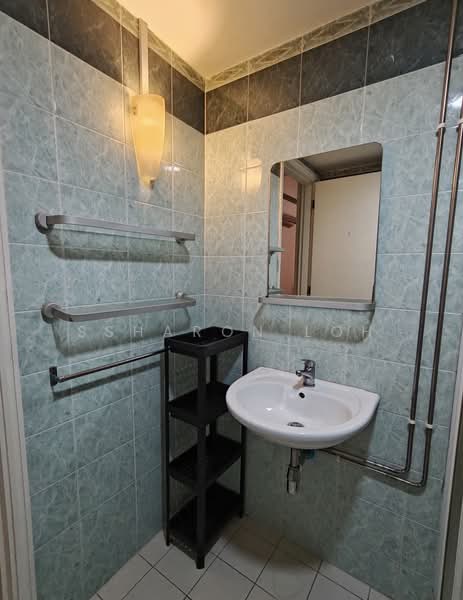 Central Green, 1 Jalan Membina, 1 Bedroom, 250 sqft, Condominium For Rent, by Ssharon Loh, 500230120 - PropertyGuru.com.sg