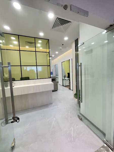 Woods Square, 8 Woodlands Square, 936 sqft, Office For Rent, by Kent Loke, 500230150 - Entrance - CommercialGuru.com.sg