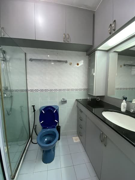 301A Anchorvale Drive, 301A Anchorvale Drive, 3 Bedrooms, 1,184 sqft, HDB Flat For Sale, by Larry Ong, 500230165 - Master Toilet - PropertyGuru.com.sg
