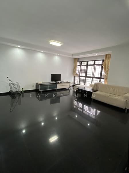 301A Anchorvale Drive, 301A Anchorvale Drive, 3 Bedrooms, 1,184 sqft, HDB Flat For Sale, by Larry Ong, 500230165 - Living Room - PropertyGuru.com.sg