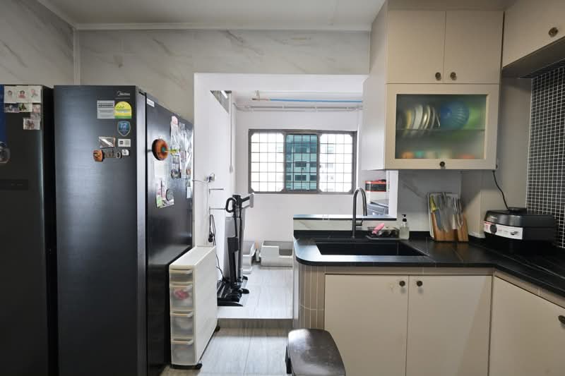 778 Woodlands Drive 60, 778 Woodlands Drive 60, 3 Bedrooms, 1,087 sqft, HDB Flat For Sale, by Sufy B., 500230176 - Kitchen - PropertyGuru.com.sg