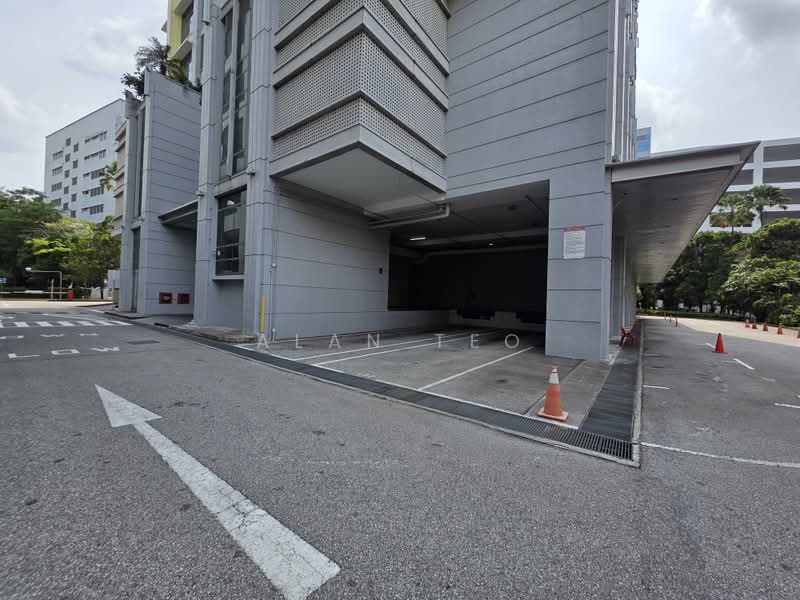 The Spire, 10 Bukit Batok Crescent, 1,539 sqft, Light Industrial (B1) For Sale, by Alan Teo, 500230179 - Exterior - CommercialGuru.com.sg