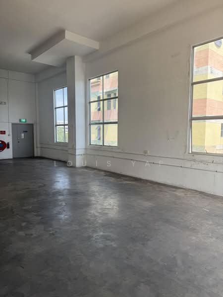 Tuas view square, Boon Lay / Jurong / Tuas, 6,041 sqft, Factory / Workshop (B2) For Rent, by Louis Yap, 500230190 - Interior - CommercialGuru.com.sg