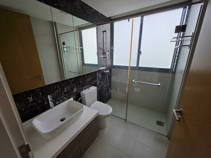 Skies Miltonia, 31 Miltonia Close, 4 Bedrooms, 3,574 sqft, Condominium For Sale, by Eric Liew, 500230198 - Bathroom - PropertyGuru.com.sg