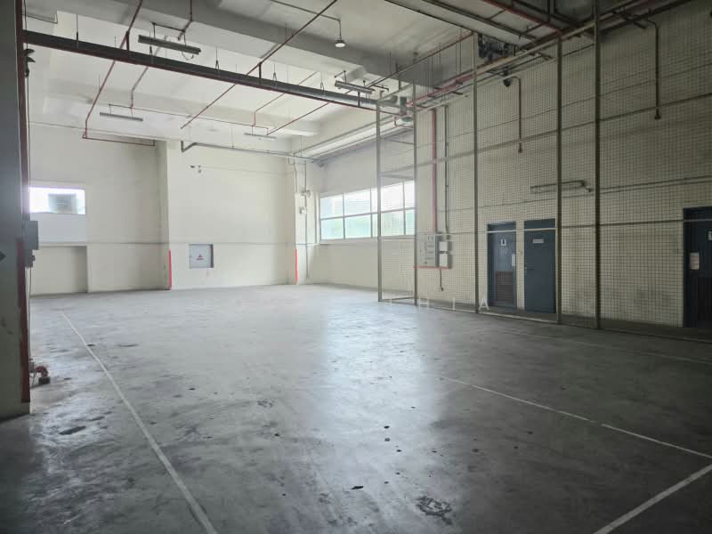 Warehouse for Rent Along Pasir Panjang Road (District 5), PASIR PANJANG ROAD, WEST COAST HIGHWAY, ALEXANDRA ROAD, 2,900 sqft, Light Industrial (B1) For Rent, by Jovis Thia, 500230206 - Interior - CommercialGuru.com.sg