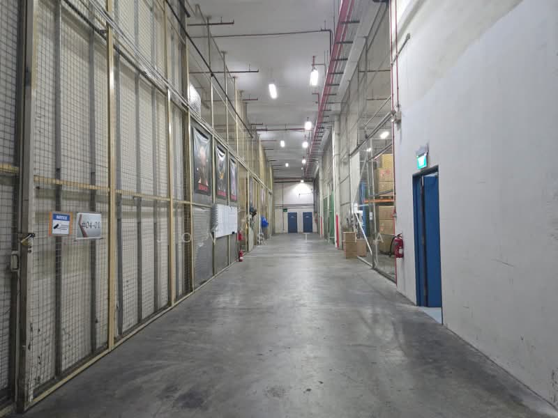 Warehouse for Rent Along Pasir Panjang Road (District 5), PASIR PANJANG ROAD, WEST COAST HIGHWAY, ALEXANDRA ROAD, 2,900 sqft, Light Industrial (B1) For Rent, by Jovis Thia, 500230206 - Corridor - CommercialGuru.com.sg