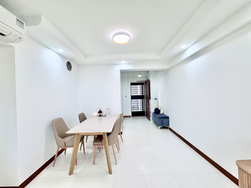 180C Boon Lay Drive, 180C Boon Lay Drive, Room Rental, 200 sqft, HDB Flat For Rent, by Stella Ng, 500230214 - Dining Room - PropertyGuru.com.sg
