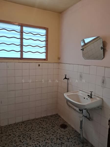 15f st michael road, st michael road, Room Rental, 180 sqft, Terraced House For Rent, by Su-san Han, 500230219 - Bathroom - PropertyGuru.com.sg