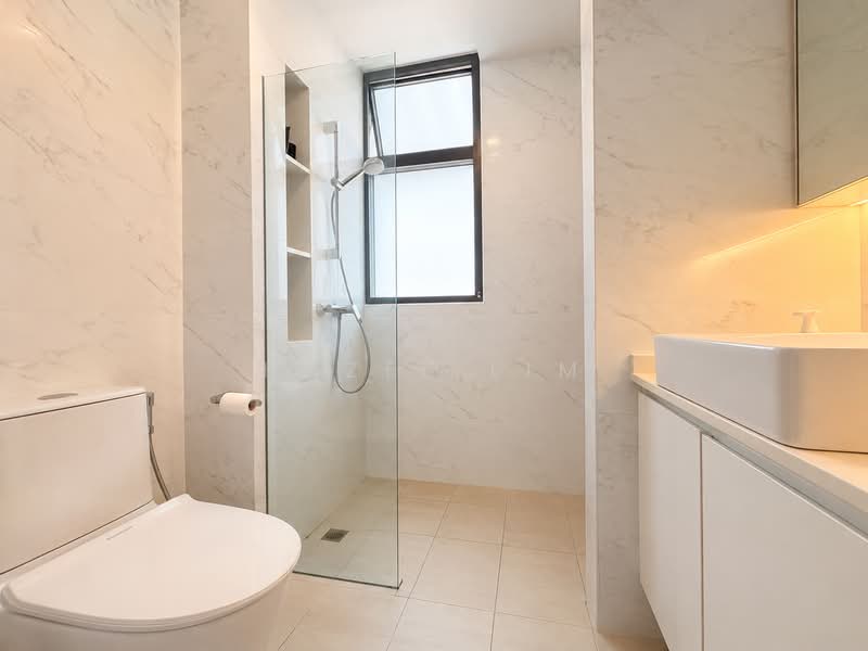 Serenity Breeze, 98 Lorong J Telok Kurau, 3 Bedrooms, 1,335 sqft, Apartment For Sale, by Hazel Lim, 500230220 - Bathroom - PropertyGuru.com.sg