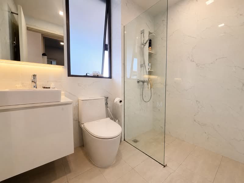 Serenity Breeze, 98 Lorong J Telok Kurau, 3 Bedrooms, 1,335 sqft, Apartment For Sale, by Hazel Lim, 500230220 - Bathroom - PropertyGuru.com.sg
