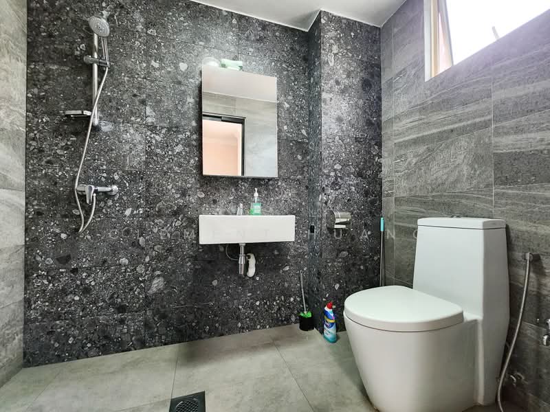 Ground landed-feel apartment Kovan Jansen Spring Serangoon Hougang, Jansen Road, 3 Bedrooms, 1,109 sqft, Apartment For Sale, by Clement Huang, 500230222 - Master Bathroom - PropertyGuru.com.sg