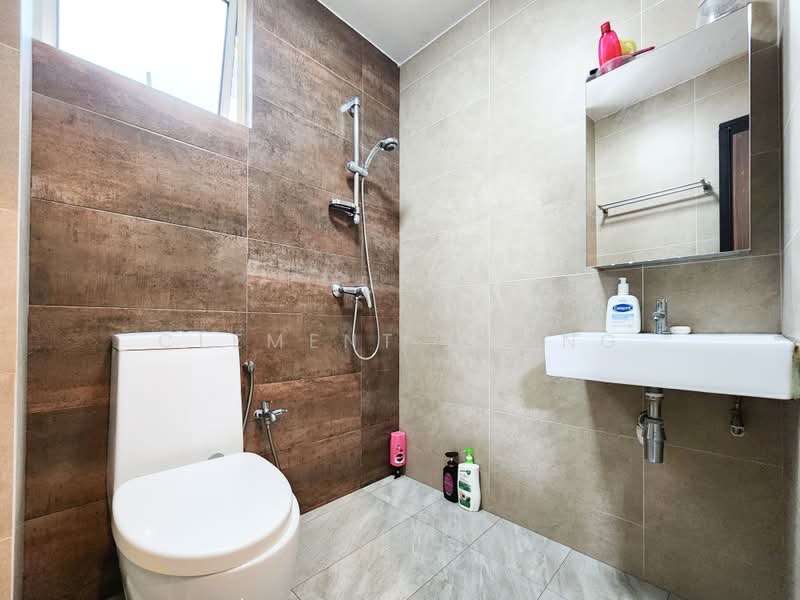 Ground landed-feel apartment Kovan Jansen Spring Serangoon Hougang, Jansen Road, 3 Bedrooms, 1,109 sqft, Apartment For Sale, by Clement Huang, 500230222 - Common Bathroom - PropertyGuru.com.sg