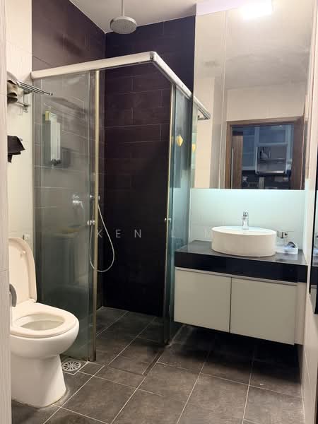 Parc Rosewood, 71 Rosewood Drive, 2 Bedrooms, 581 sqft, Condominium For Sale, by Ken Lim, 500230233 - Bathroom - PropertyGuru.com.sg