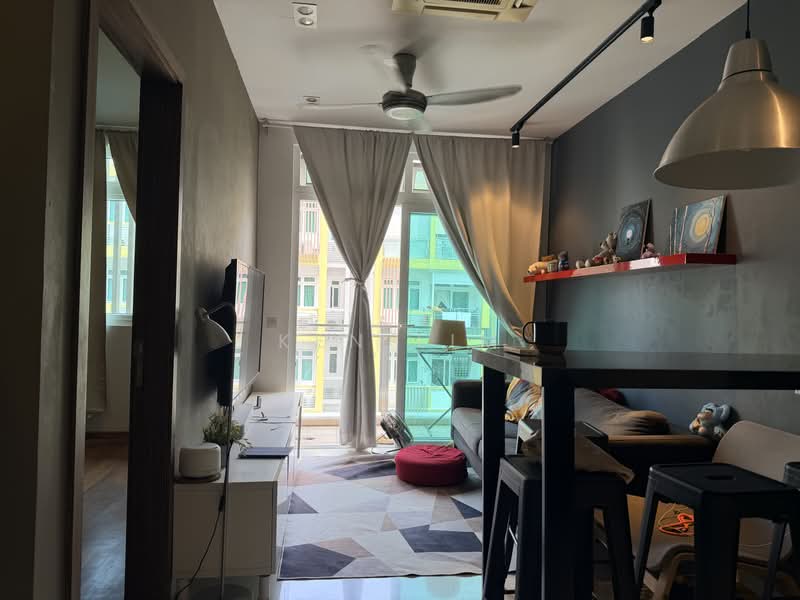 Parc Rosewood, 71 Rosewood Drive, 2 Bedrooms, 581 sqft, Condominium For Sale, by Ken Lim, 500230233 - Living Room - PropertyGuru.com.sg